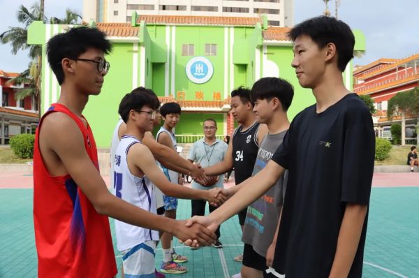 灏粤动态||灏粤技工学校篮球争霸赛谁主沉浮？